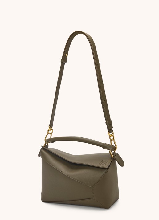 LOEWE Puzzle Edge Small handtas van kalfsleer - detail 6 bronsgroen
