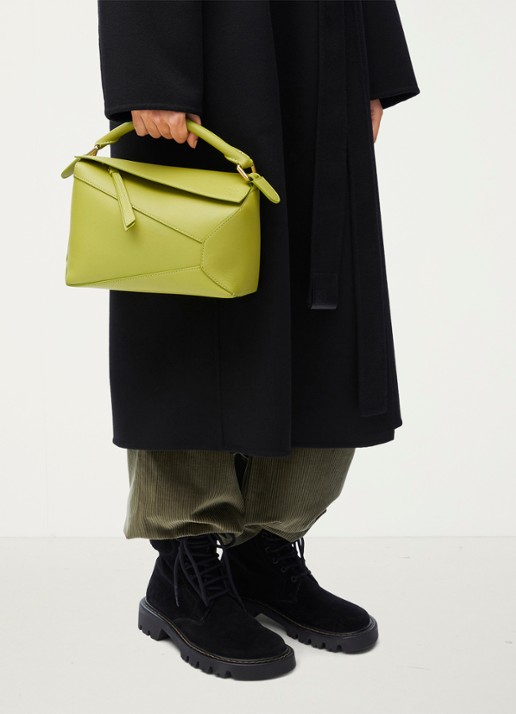 LOEWE Puzzle Edge Small handtas van kalfsleer - voorkant 3 lime
