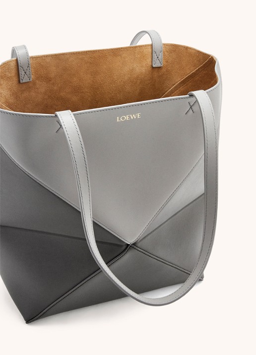 LOEWE Puzzle Fold Medium shopper van kalfsleer - detail 6 lichtgrijs