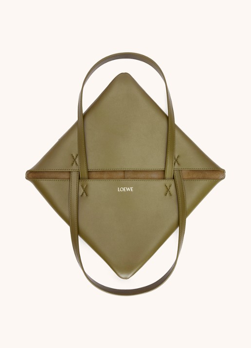 LOEWE Puzzle Fold Medium shopper van kalfsleer - detail 2 donkerblauw