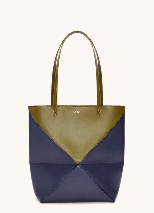 LOEWE Puzzle Fold Medium shopper van kalfsleer - voorkant 7 donkerblauw