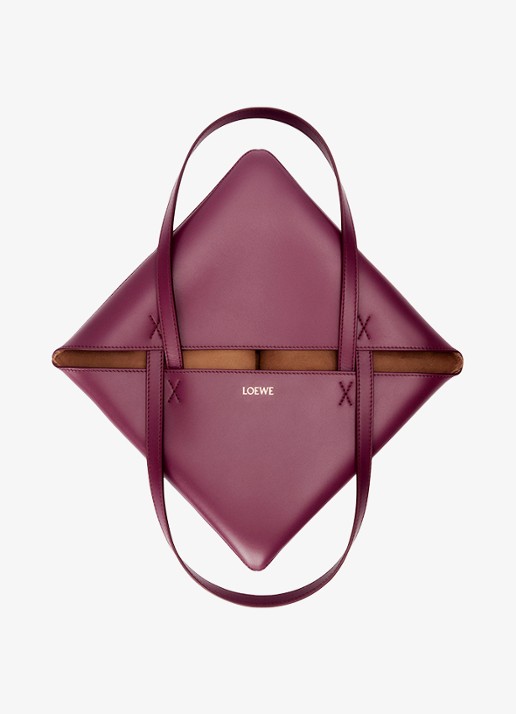 LOEWE Puzzle Fold Medium shopper van kalfsleer - detail 2 bordeauxrood