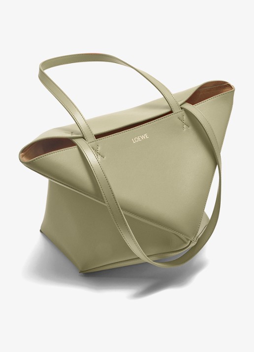 LOEWE Puzzle Fold Medium shopper van kalfsleer - detail 3 olijfgroen
