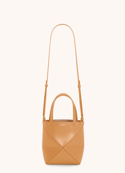 LOEWE Puzzle Fold Mini shopper van kalfsleer - detail 5 camel