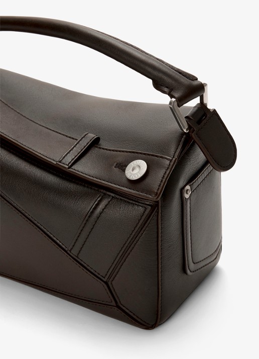 LOEWE Puzzle Panta S handtas van kalfsleer - detail 7 donkerbruin