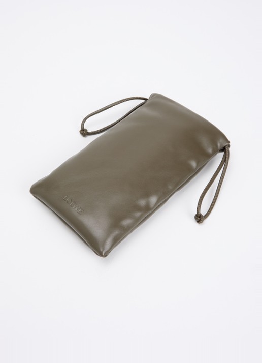 LOEWE Retro zonnebril E4000248  - detail 2 roestbruin