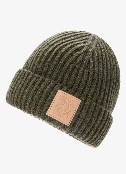 LOEWE Ribgebreide muts van kasjmier met logo - detail donkerkhaki