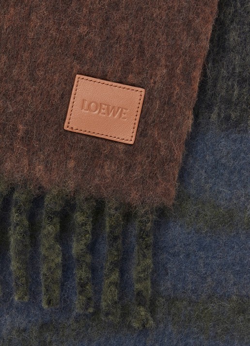 LOEWE Sjaal in alpaca wolblend met print 185 x 23 cm - detail 3 donkerblauw