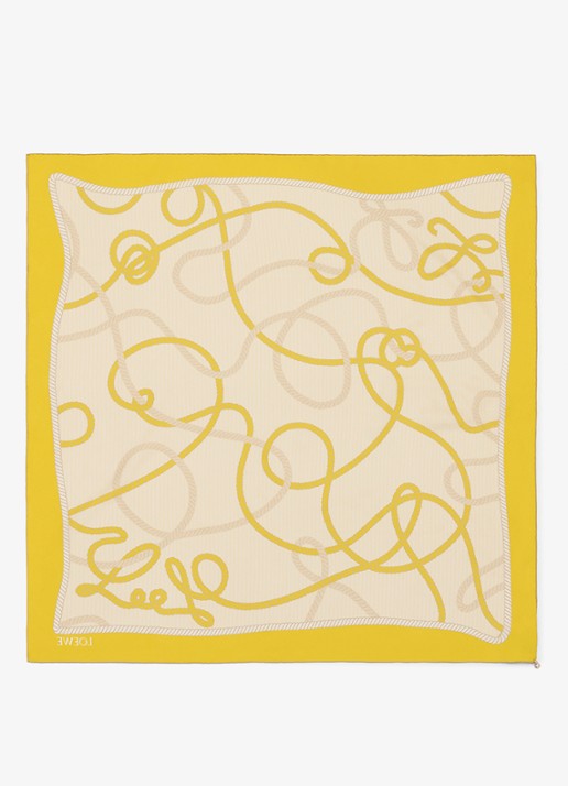 LOEWE Sjaal van zijde met print 90 x 90 cm - voorkant 3 beige