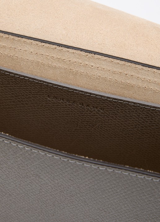 Longchamp Épure crossbodytas M van leer met verstelbare schouderriem  - detail 3 grijs