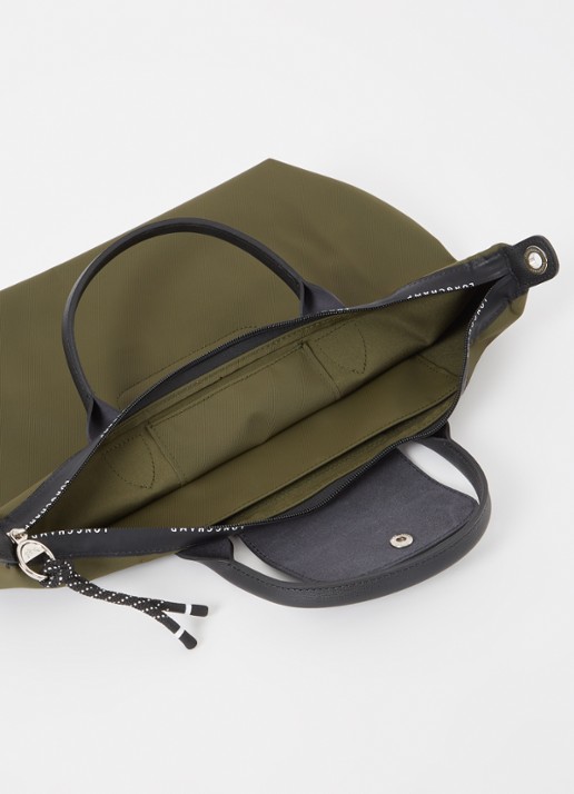 Longchamp Le Pliage Energy handtas L met leren details - detail khaki