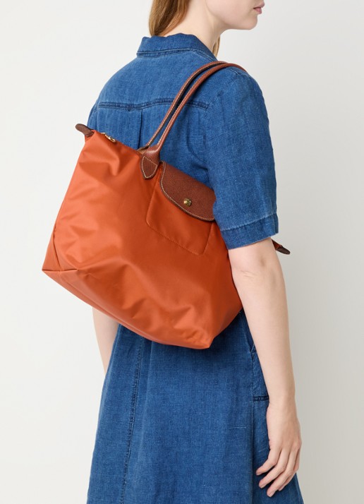 Longchamp Le Pliage schoudertas M met leren details - voorkant 2 oranjebruin