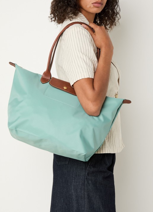 Longchamp Le Pliage schoudertas M met leren details - voorkant 7 zeegroen