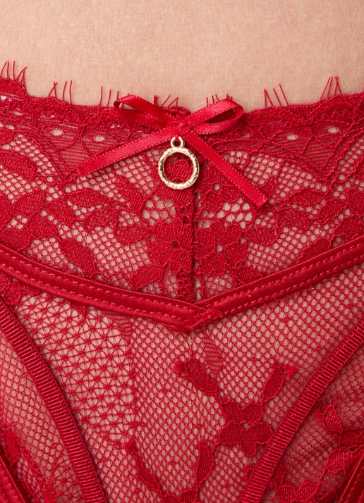 Lounge Adore string van kant - detail 2 rood