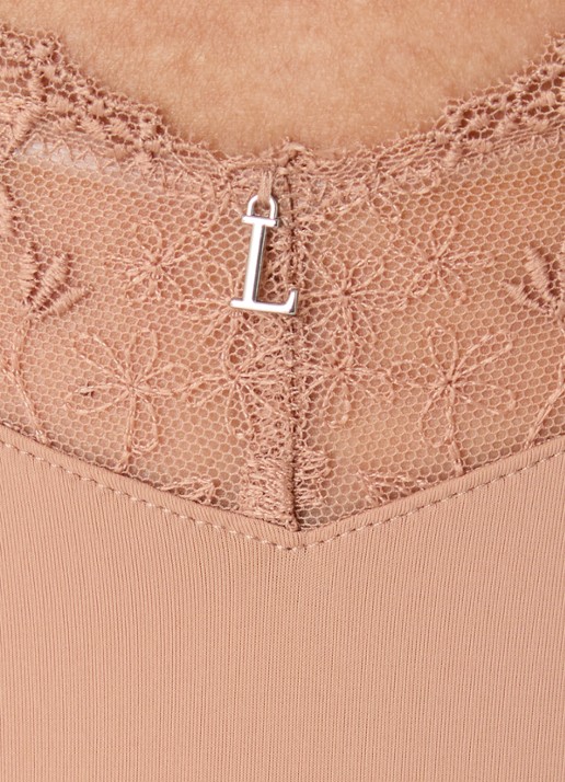 Lounge Tanga met kant - detail 4 beige