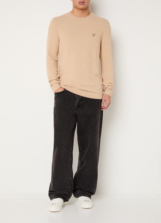 Lyle & Scott Fijngebreide pullover met logoborduring - voorkant 3 camel