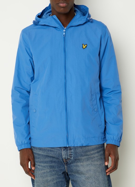 Lyle & Scott Lichtgewicht jack met capuchon - detail blauw