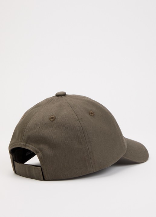 Lyle & Scott Pet met logoborduring - detail 2 donkerkhaki