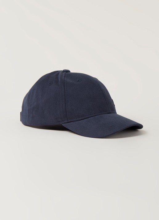 Lyle & Scott Pet met logoborduring  - voorkant donkerblauw