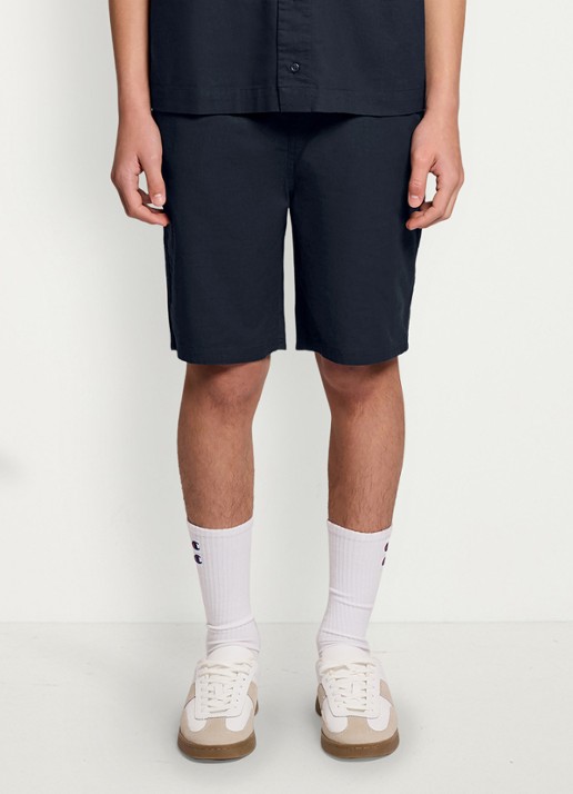Lyle & Scott Straight fit korte broek - voorkant donkerblauw
