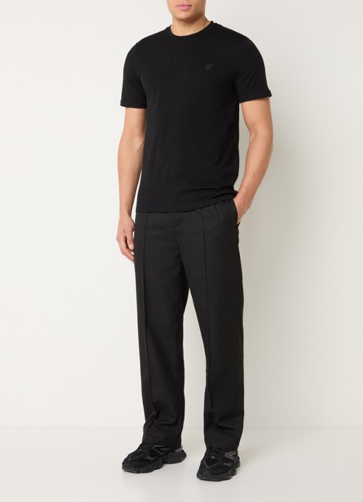 Lyle & Scott Superfine T-shirt met logoborduring - voorkant 4 zwart