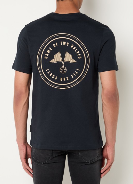 Lyle & Scott T-shirt met front- en backprint - detail donkerblauw
