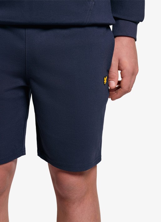 Lyle & Scott Wide fit korte joggingbroek met logoborduring - detail 3 donkerblauw