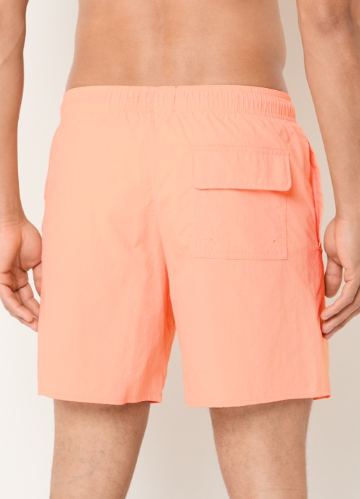 Lyle & Scott Zwemshorts met steekzakken en logo - achterkant zalmroze