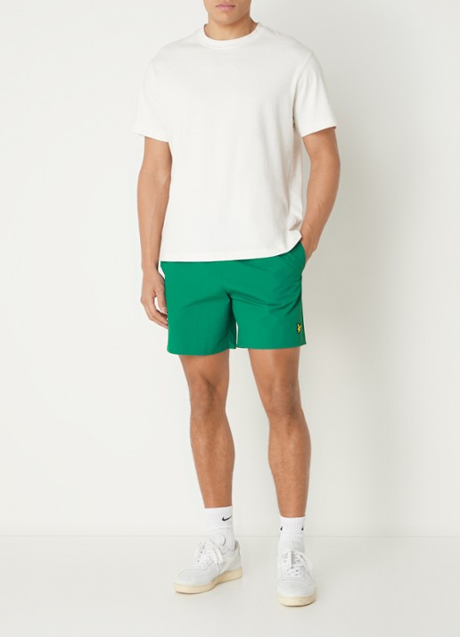Lyle & Scott Zwemshorts met steekzakken en logo - voorkant 3 groen