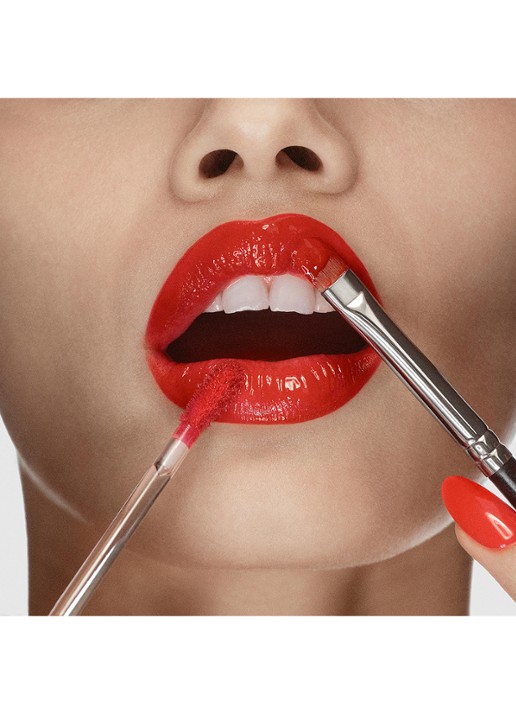 M·A·C Lipglass Cushion High-Pigment Lip Oil - detail 3 tantrum