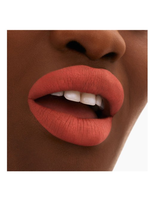 M·A·C Locked Kiss - lipstick  - detail 6 mull it over & over