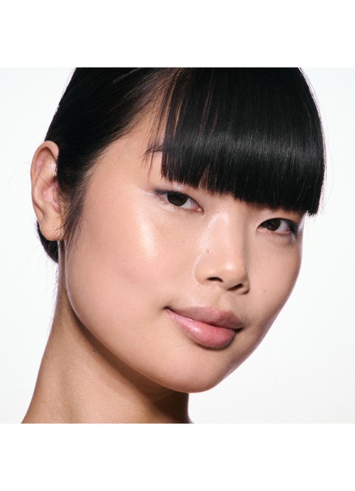 M·A·C Skinfinish Lightstruck Liquid Highlighter - detail 5 extra ordinary