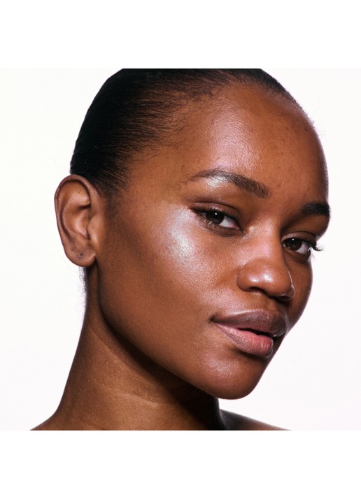 M·A·C Skinfinish Lightstruck Liquid Highlighter - detail 7 glacial