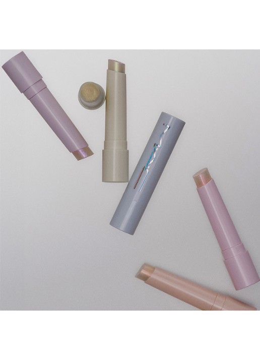M·A·C Squirt Plumping Gloss Stick - detail 3 squirt sparks