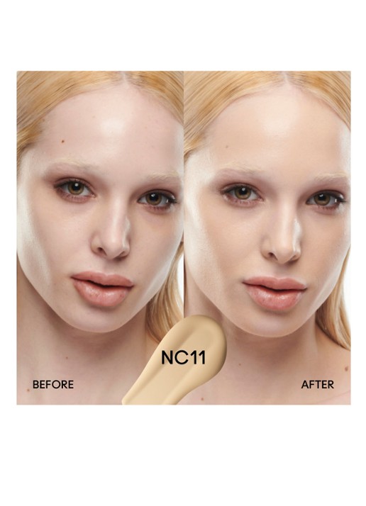 M·A·C Studio Radiance Serum-Powered Foundation - detail 5 nc11.5