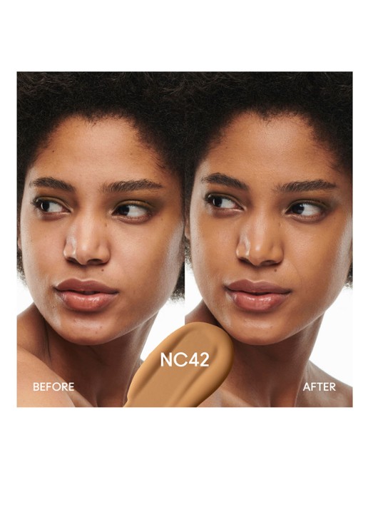 M·A·C Studio Radiance Serum-Powered Foundation - detail 4 nc42