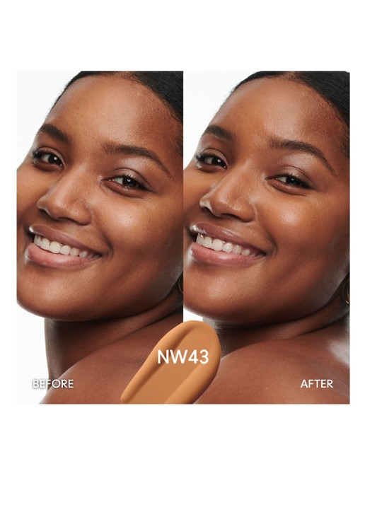 M·A·C Studio Radiance Serum-Powered Foundation - detail 4 nw43