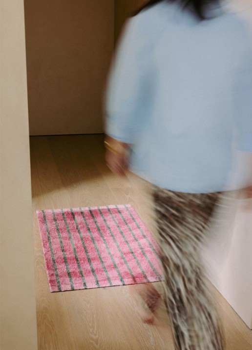 Mad About Mats Dafne universele mat 67 x 110 cm - detail roze
