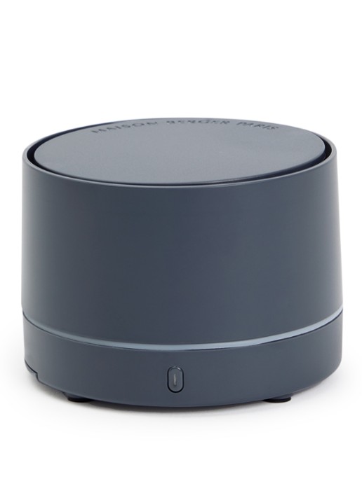 Maison Berger Nomad elektrische parfumdiffuser met Amber Powder navulling - voorkant donkergrijs