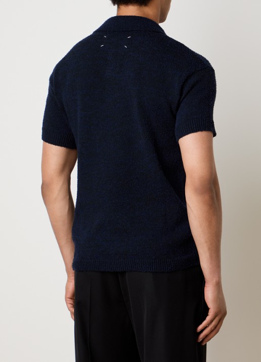 Maison Margiela Grofgebreide polo in wolblend met opgestikte zak - achterkant 3 donkerblauw