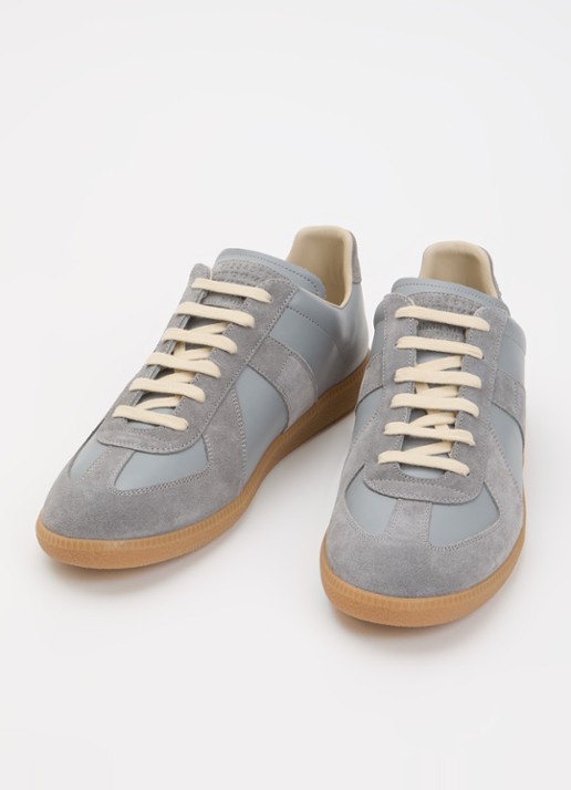 Maison Margiela Replica sneaker van kalfsleer met kalfssuède details - detail 2 staalblauw