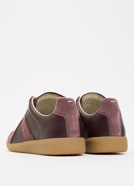Maison Margiela Replica sneaker van kalfsleer met kalfssuède details - achterkant bordeauxrood
