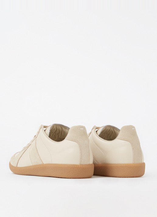 Maison Margiela Replica sneaker van kalfsleer met suède details - achterkant bruin