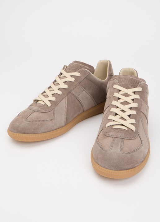 Maison Margiela Replica sneaker van kalfssuède - detail 2 taupe
