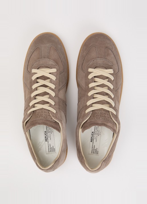 Maison Margiela Replica sneaker van kalfssuède - detail 3 taupe