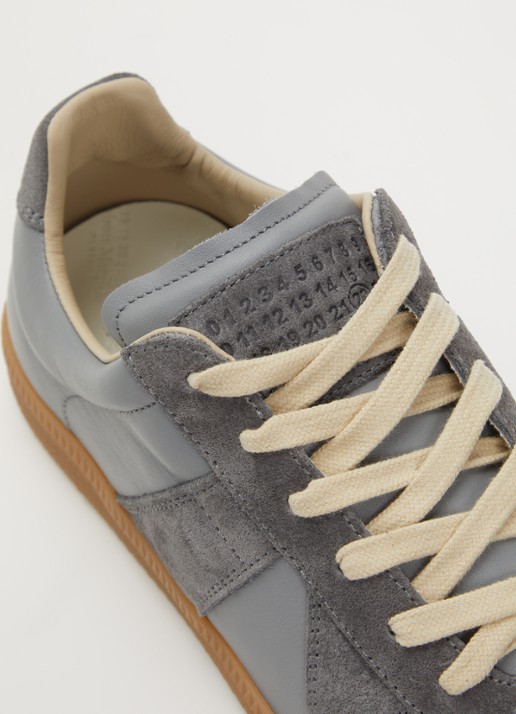 Maison Margiela Replica sneaker van lamsleer met details van kalfssuède - detail 5 grijs