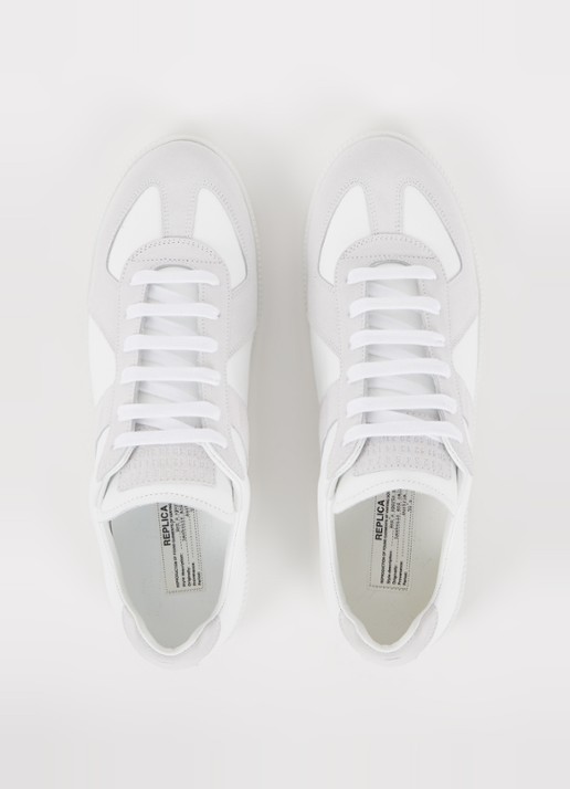 Maison Margiela Replica sneaker van lamsleer met suède details - detail 3 wit