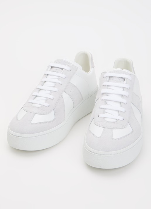 Maison Margiela Replica Wedge sneaker van kalfsleer met kalfssuède details - detail 2 gebroken wit