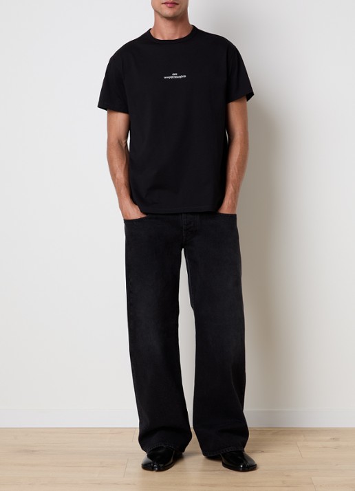 Maison Margiela T-shirt met logoborduring - voorkant 5 zwart