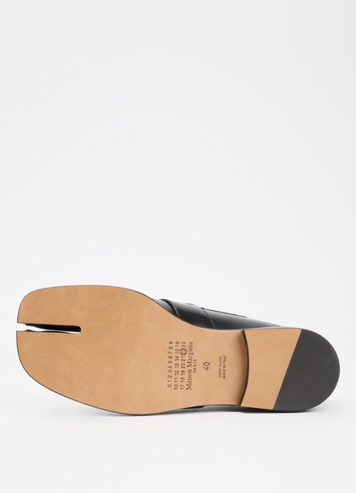Maison Margiela Tabi loafer van leer - detail 6 zwart